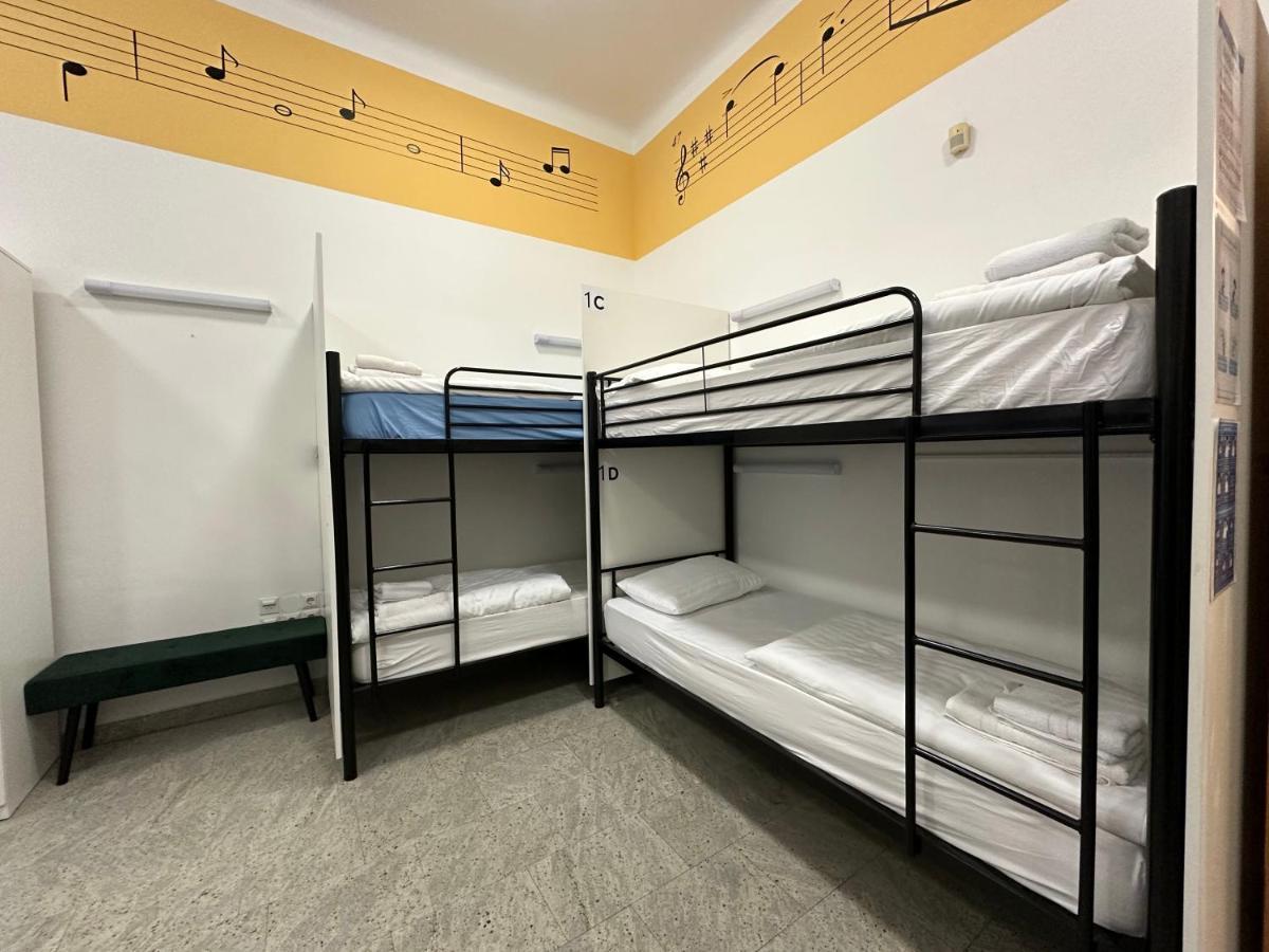 Hostel Opera Ljubljana Luaran gambar