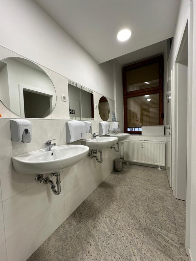Hostel Opera Ljubljana Luaran gambar