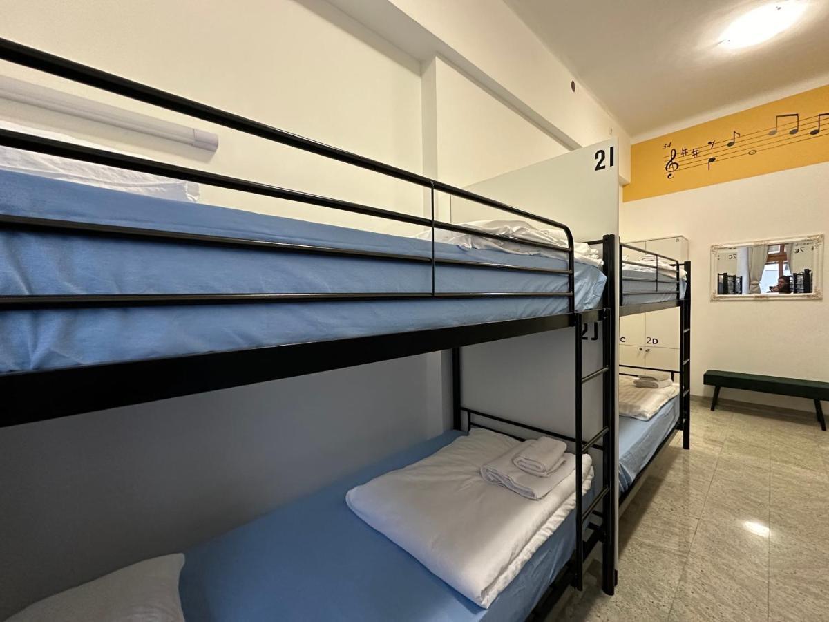 Hostel Opera Ljubljana Luaran gambar