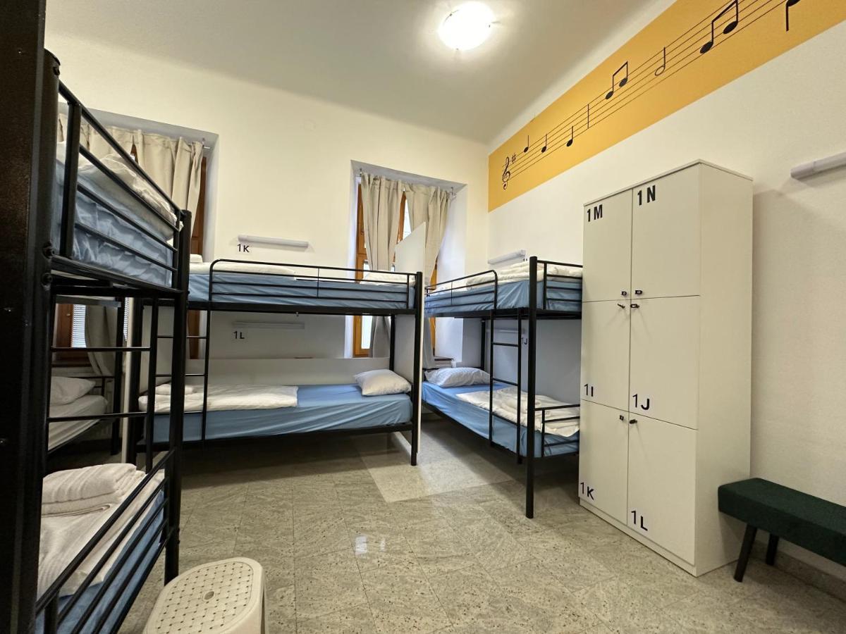 Hostel Opera Ljubljana Luaran gambar