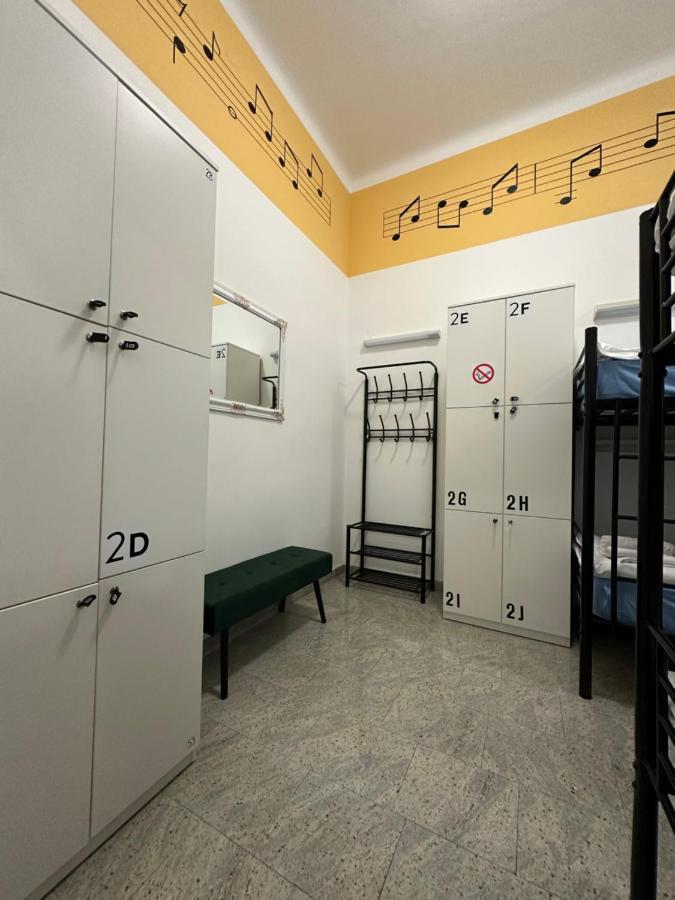 Hostel Opera Ljubljana Luaran gambar